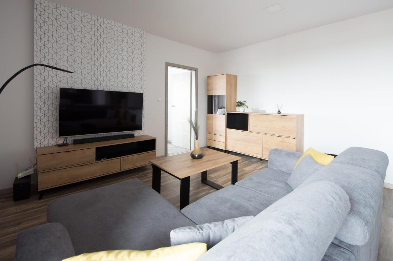 Apartament 23 Park City Ostrów Wielkopolski Buitenkant foto